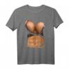Lustiges Fake Bikini & Brust T-Shirt für Damen - Provokatives Halloween Kostüm & Strand Bodybuilding Shirt mit Big Boobs