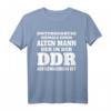 Herren Unterschätze niemals einen alten Mann DDR T-Shirt - Nostalgie & Humor aus Ostdeutschland als Geschenk für DDR Fans & Nostalgiker