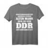Herren Unterschätze niemals einen alten Mann DDR T-Shirt - Nostalgie & Humor aus Ostdeutschland als Geschenk für DDR Fans & Nostalgiker