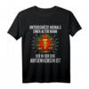 Herren DDR Rentner T-Shirt - Unterschätze niemals einen alten Mann aus der DDR, perfekt für Ostdeutsche Rentner & Ostalgie-Fans