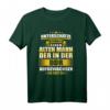Unterschätze niemals einen alten Mann aus der DDR! - Stolzes Ossi T-Shirt für Ostdeutsche mit Humor