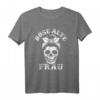 Böse alte Frau T-Shirt mit Totenkopf und Tarnmuster – Lustiges Geschenk für Rentnerinnen, Omas & Großmütter, perfekt für Halloween & Vatertag