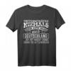 Unterschätze Niemals Der Alte Mann Aus Deutschland T-Shirt - Lustiges deutsches Männer Shirt mit hochwertiger Verarbeitung