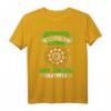 Dart T-Shirt Unterschätze Niemals Einen Alten Darter – Lustiges Dart Motiv für Turniere, Geburtstage & Weihnachten