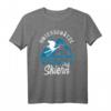 Unterschätze niemals einen alten Mann auf Skiern Geschenk T-Shirt – Lustiges Ski Motiv für Rentner, Väter & Freunde, perfekt als Geburtstags- oder Weihnachtsgeschenk