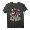 Herren T-Shirt mit witzigem Sarkasmus: 'Ich bin ein Mann ich kann Dinge schon vergessen' – Das perfekte humorvolle Geschenk zum Geburtstag