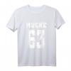 MÜCKE 63 T-Shirt – Lustiges Kinder- und Erwachsenenshirt mit Buchstaben, Zahlen, Mücke & Fußball – Perfektes Geschenk für Geburtstage, Feiertage und den Alltag