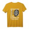 Dart T-Shirt Lustiger Spruch 'Einer von uns beiden spielt besser als du' – Perfektes Geschenk für Dartspieler und Dartfans
