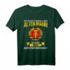 Unterschätze Niemals Einen Alten Mann DDR T-Shirt - Perfekt für Ostdeutsche Männer, die in der DDR aufgewachsen sind