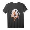 Sun God Nika Gear 5 Strohhut Piratenkunst T-Shirt - Klassisch geschnitten mit doppelt genähtem Saum