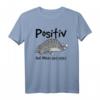Positiv auf müde getestet Kurzarm T-Shirt für Katzenliebhaber – Lustiges Schlafshirt, perfekt als Weihnachtsgeschenk für Cat Dads, Cat Mamas & Katzenfans