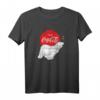 Coca-Cola Polar Bear Bottle Balance T-Shirt - Offiziell Lizenzierte Coca-Cola Bekleidung mit Eisbären-Motiv