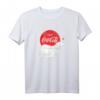 Coca-Cola Polar Bear Bottle Balance T-Shirt - Offiziell Lizenzierte Coca-Cola Bekleidung mit Eisbären-Motiv