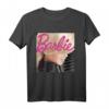 Klassisches Barbie Logo T-Shirt – Exklusives Amazon Design in Verschiedenen Farben & Größen, Bequemer Rundhals, Schmale Passform