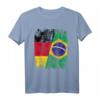 Brasilien Deutschland Flagge T-Shirt für Damen, Herren & Kinder - Klassisch geschnitten, doppelt genähter Saum