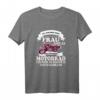 Motorrad Biker Spruch T-Shirt für Bikerinnen - Lustiges Damen Motorradfahrerinnen Shirt in Schwarz Weiß, Perfekt für Motorradliebhaberinnen & Bikerinnen mit Humor