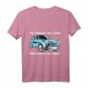 Männer aus Stahl fahren Autos aus Pappe - Kultiges Trabant T-Shirt für DDR Fans & Ostalgie Enthusiasten