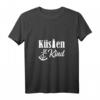 Küstenkind T-Shirt - Kind der Küste mit Leuchtturm & Anker, perfektes Geschenk für Nord- und Ostsee-Liebhaber