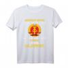 Geboren unter Zirkel und Hammer DDR Ostdeutschland T-Shirt - Nostalgisches Kultshirt für Ost- und DDR-Fans