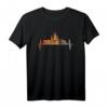 Darmstadt Skyline Herzschlag T-Shirt im Retro Vintage Stil – Stadtbild & EKG Design für echte Darmstädter