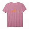 Darmstadt Skyline Herzschlag T-Shirt im Retro Vintage Stil – Stadtbild & EKG Design für echte Darmstädter