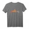 Darmstadt Skyline Herzschlag T-Shirt im Retro Vintage Stil – Stadtbild & EKG Design für echte Darmstädter