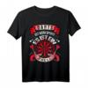 Darts Sport Duell T-Shirt für Dartspieler – Perfektes Dart Outfit für Männer, Papa & Opa mit Dart Motiv