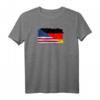 USA und Deutschland Flagge T-Shirt – Freundschafts- und Zusammenhalts-Shirt als Geschenk für Freunde mit deutschen und amerikanischen Wurzeln