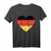 EM Deutschland Fußball T-Shirt mit Herz und Flagge – Perfekt für Fans beim Public Viewing & Unterstützung der deutschen Mannschaft