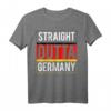 Retro Deutschland Flagge Fahne T-Shirt - Klassisch geschnitten, doppelt genähter Saum, perfekter Fanartikel für Deutschland-Fans