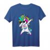 Dabbing Einhorn Friedenszeichen Peace Zeichen T-Shirt – Buntes Vintage Disco Kostüm für Damen und Herren, perfekt für 70er/80er/90er Partys und als Geschenk