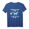Lustiges Einhorn T-Shirt mit Spruch „Riechst du den Furz ist der Abstand zu Kurz“ – Witziges Geschenk für Freunde, Kollegen und Familie zum Geburtstag oder für soziale Distanz