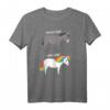 Before and After Yoga Lustiges Einhorn Design T-Shirt – Witziges Yoga Geschenk für Einhorn-Fans und Yogis