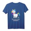 Das ist mir scheißegal T-Shirt - Lustiges Einhorn Kacke Regenbogen Design für Freunde & Partner, originelles Geschenk