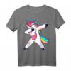 Dabbing Unicorn T-Shirt - Lustiges Regenbogen Einhorn Geschenk für Kinder, Mädchen & Erwachsene zum Geburtstag, Ostern & Weihnachten