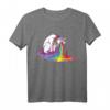 Einhorn kotzt Regenbogen T-Shirt – Lustiges, buntes Kinder T-Shirt mit hochwertiger Verarbeitung
