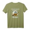 Was sitzt im Baum und winkt? Lustiges Eulen Uhu T-Shirt für Tierliebhaber und Humorfans – Perfekt als Geschenk zu Geburtstag, Muttertag oder Weihnachten