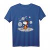 HapPanda Snoopy Planets And Starfield T-Shirt - Offizielles Lizenzprodukt für Jubiläum & Geburtstag