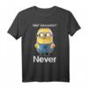 HapPanda Minions T-Shirt - Sarkastisches 'Me? Never' Portrait, Lustiges Geschenk für Geburtstagsfans