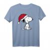 HapPanda Snoopy Halbarm T-Shirt mit Weihnachtsmütze - Lizenziertes Graphic Artwork für Jubiläum & Festlichkeiten