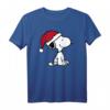 HapPanda Snoopy Halbarm T-Shirt mit Weihnachtsmütze - Lizenziertes Graphic Artwork für Jubiläum & Festlichkeiten