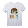 1977 Vintage Geburtstag Retro T-Shirt – Lustiges Geschenk für 45. Geburtstagskinder mit Kassette Motiv für Männer und Frauen
