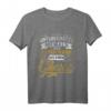 Geschenkidee für Gitarristen und Gitarrenspieler Gitarre T-Shirt – Perfektes Geschenk zu Weihnachten & Geburtstag für Musiker, Rentner & Gitarrenlehrer