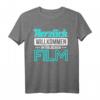 Herzlich Willkommen im falschen Film T-Shirt - Lustiges Outfit für Filme- und Serienabende, Geschenkidee für Freunde, Kollegen & Serienjunkies