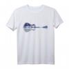 Guitar Lake Reflections Musik- und Gitarrenliebhaber T-Shirt – Landschaftsdesign mit Gitarre, ideal für Musiker, Gitarristen & Naturfreunde