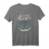 Cheshire Alice Cat T-Shirt - Wir sind alle verrückt hier Wunderland Design, perfekt als Halloween-Geschenk für Alice- und Katzenfans