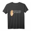 Witziges Party T-Shirt mit Spruch 'Besoffen hoch, wer Hand ist Saufen' – Perfekt für Feiern, Grillfeste & den nächsten Partyurlaub