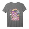 Pastell Goth Wiccan Katze T-Shirt - Niedliche, gruselige Hexenkatze im kawaii und Vaporware Stil für Nu-Goth, Anime & Cosplay Fans