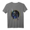 Star Wars Jedi: Fallen Order Cal Blue Saber Action Pose T-Shirt – Offiziell lizenzierte Fan-Bekleidung für Jedi-Fans