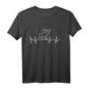 Elch Herzschlag T-Shirt mit skandinavischem Design – Perfekt für Tier- und Naturliebhaber, Skandinavien Fans & Tierschützer
